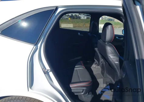 2024 Ford Escape St-Line z USA, uszkodzony, nr VIN 1FMCU9MNXRUA90206